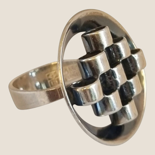 Erik Granit, Finland, 1973. Modernist silver ring