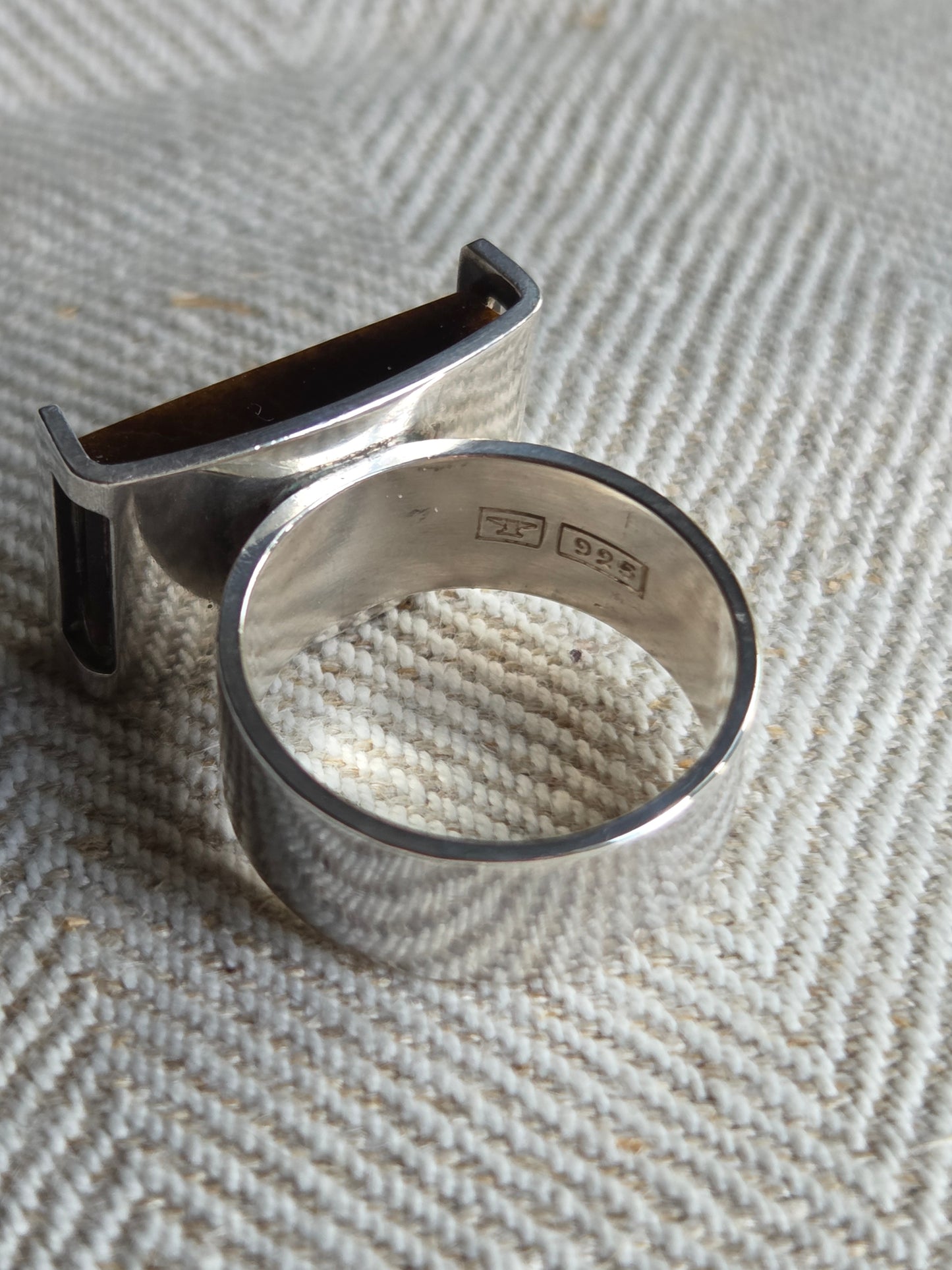 Finnish Kupittaan Kulta, Elis Kauppi silver tigers eye ring.