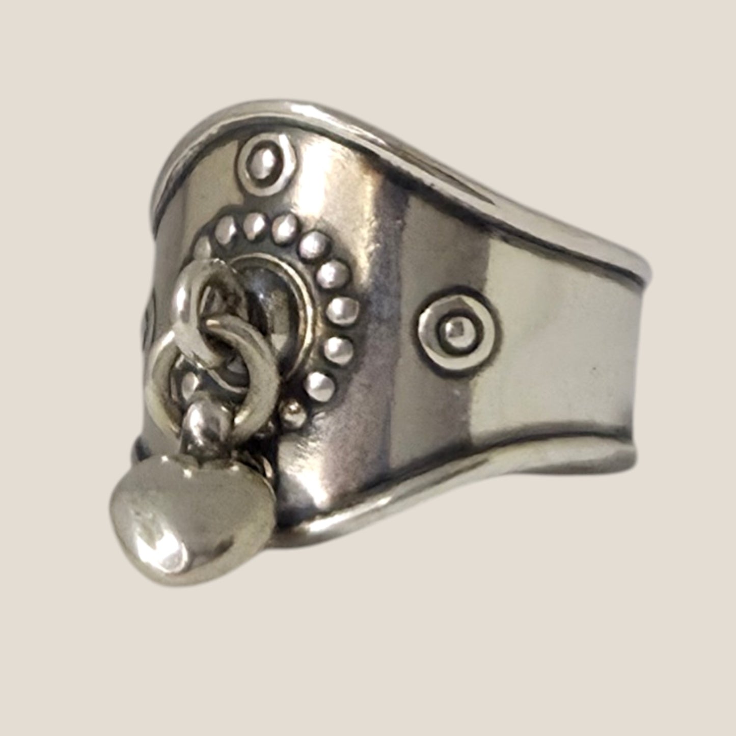 Kalevala koru, Finland 1966. Silver ring