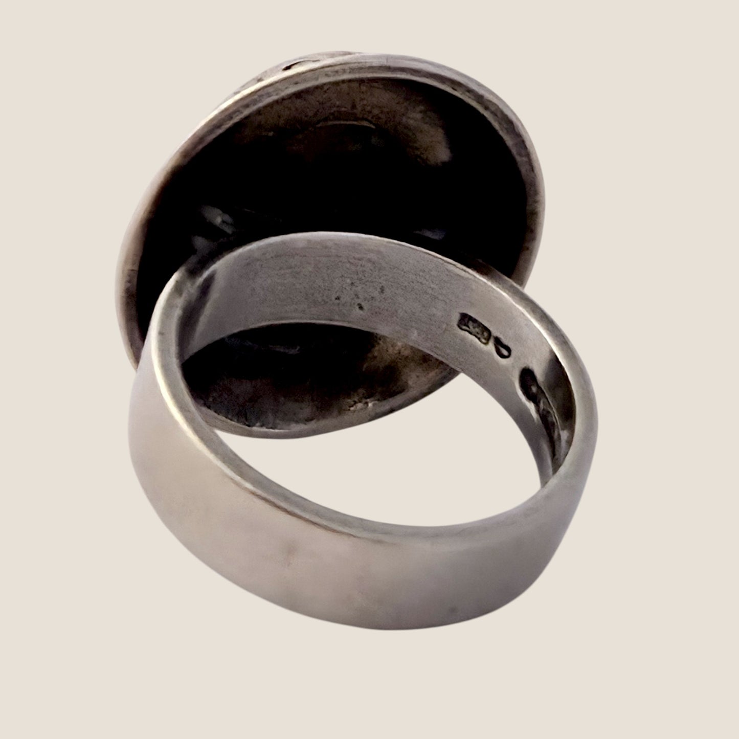 Kalevala koru, Finland, 1990. Silver ring