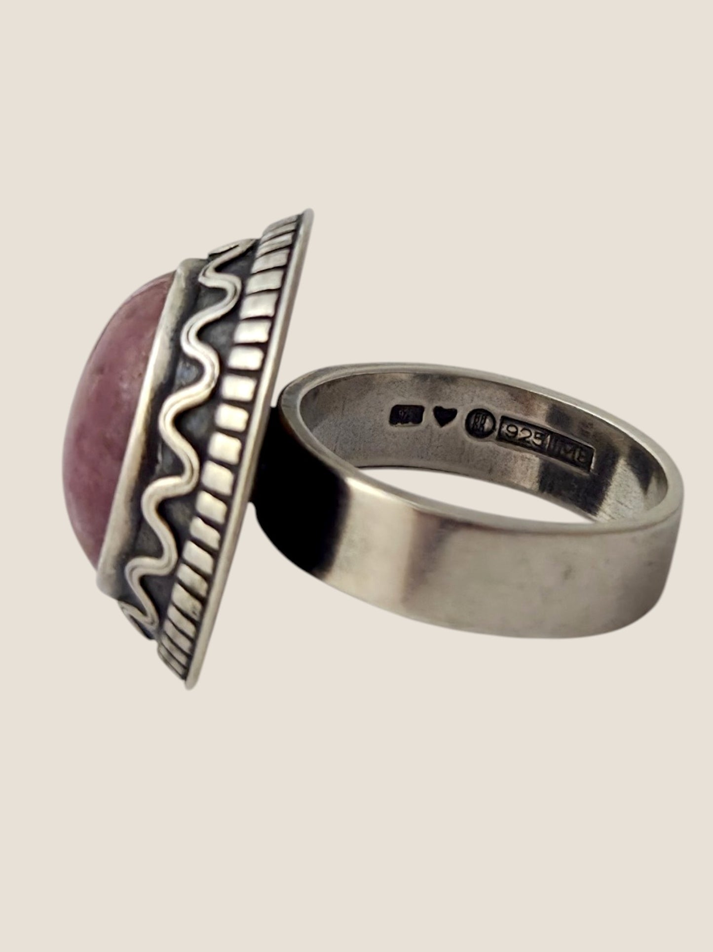 Kalevala koru, Finland. 1989. Silver ring