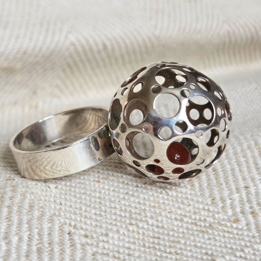 Liisa Vitali Ladybird ring. N. Westerback,  Finland  1972